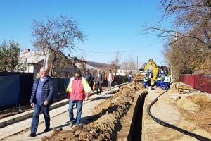 Test Prima a demarat în forţă lucrările de racordare la gaz metan a cartierului Burdujeni Sat