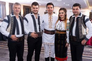 Taraful Florin Mucea, concert de excepţie la „Seara costumului popular”, eveniment ...