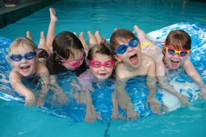 Ore de înot în locul orele de sport la o şcoală din Cluj