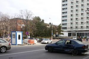 Două accidente, în acelaşi loc, la câteva secunde distanţă unul de celălalt