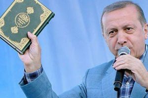 AYATOLLAHUL Khomeini, MODEL pentru Erdogan. Revoluţia ISLAMICĂ turcă urmează calea Revoluţiei din Iran