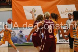 Baschetbalistele de la Phoenix Stiinta Constanta joaca astazi in Liga Nationala 