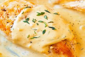 Piept de pui cu sos de muştar