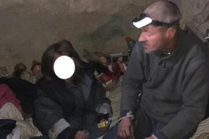 Fetiţa dispărută în urmă cu o săptămână, găsită într-un cămin dezafectat