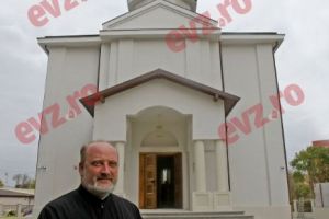 Biserica Sf. Vineri-Herasca, demolată de comunişti şi reconstruită, va fi sfinţită duminică