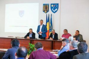 Progrese în programul Lapte-corn-măr;  se conturează soluţiile posibile