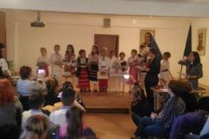 Zeci de copii au participat la un concurs de recitări dedicat Centenarului