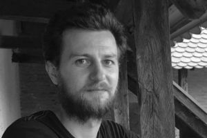 Mi se pare mie ori uităm să visăm?