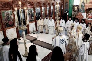 Decizie istorică – Aproape 10.000 de preoţi scoşi de pe statul de plată în Grecia