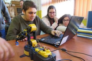 FOTO. Săptămâna Europeană a Competenţelor profesionale 2018, la Liceul Tehnologic “Alexandru Domşa” Alba Iulia