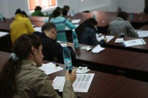 Mii de candidaţi înscrişi la rezidenţiat