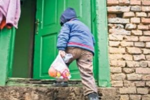 Program de peste o jumătate de milliard de euro al autorităţilor române. Reţeaua de asistenţi maternali se va extinde şi se va profesionaliza cu ajutorul fondurilor europene

