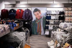 Un retailer german de modă deschide un magazin la Bistriţa. Spaţiul este aproape gata (FOTO)