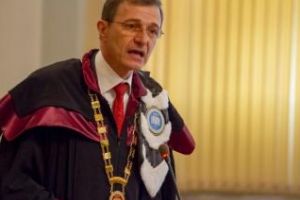 Profesorul Ioan Aurel Pop, rector al UBB: Cei care vor spitale în loc de catedrale nu sunt creştini