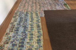 Un bărbat din Năsăud a pierdut o geantă cu bani. Unde au găsit-o jandarmii