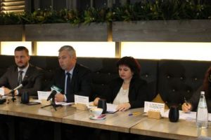 Petry lansează progamul „O Carieră Roditoare” pentru angajaţi