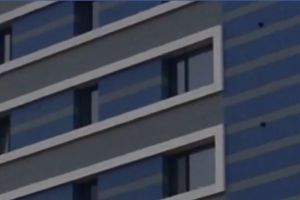 Incredibil. Cum a fost surprins un barbat din cartierul Faleza Nord din Constanta. Vecinii au cerut interventia politistilor locali (video)