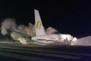 Aterizare fortata a unui avion, pe un aeroport din Guyana. Cel putin 6 persoane au fost ranite