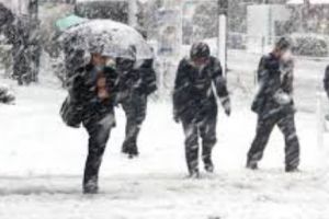 GATA cu vremea frumoasă! VINE URGIA în România. Meteorologii anunţă când va fi PRIMA ZĂPADĂ serioasă: Mai repede decât ne-am fi aşteptat