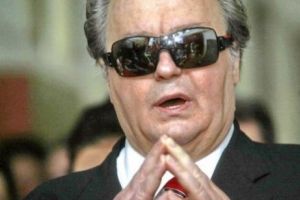 Adi de la Vâlcea a cântat o piesă a lui MARIAN NISTOR, pe versurile lui VADIM TUDOR! S-a lăsat cu EXECUTARE SILITĂ de 40.000 de lei, în INSTANȚĂ