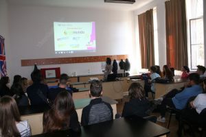 De ce este atractivă facultatea făcută în străinătate. Ţările de care sunt tentaţi elevii bistriţeni