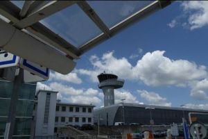 Un avion a fost CONFISCAT cu tot cu PASAGERI. S-au acordat AJUTOARE de STAT ILEGALE. Compania aeriană care operează şi în România este în vizorul Comisiei Europene