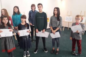 Făuritorii Marii Uniri - Portrete şi fapte nemuritoare: zeci de elevi bihoreni au fost premiaţi pentru picturile lor (FOTO)