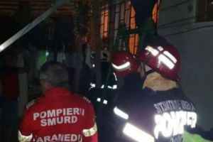 TRAGEDIE la Constanţa! Un băiat de 16 ani a căzut de la etajul 3