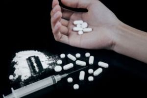 România în alertă! Două noi droguri în ţară: MT-45 şi Acriloilfentanil