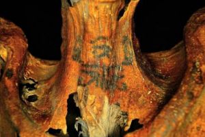 Mumia cu tatuaje – Misterul nedesluşit al tatuajelor vechi de 3000 de ani