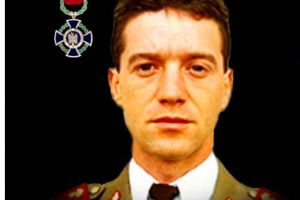 In memoriam. Cazut la datorie. Au trecut 15 ani. Mitraliat in Afganistan si inmormantat cu o zi inainte de aniversare  