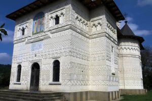 Sa ne mandrim cu orasul nostru.Cum si de ce s-a construit Biserica „Trei Ierarhi”