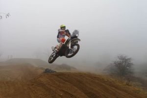 VIDEO. Emanuel Gyenes se pregăteşte pentru o nouă confruntare cu Dakarul