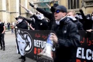 Probleme GRAVE pentru MERKEL. Moştenirea lui HITLER este vie. Planul SECRET al ARMATEI germane pentru ASASINAREA politicienilor