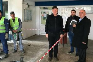 Au început lucrările pentru montarea  liftului la Spitalul Orăşenesc Novaci