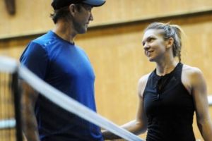 „Halep şi-a sponsorizat colegele din echipa de Fed Cup”