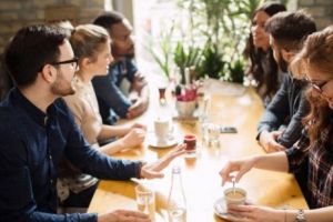 7 secrete pentru îmbunătăţirea relaţiilor cu cei din jur. Cu românul la psiholog