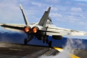 Avion de luptă american, la pământ. Ce a păţit echipajul