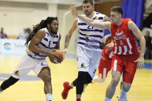 La al doilea succes din campionat. SCM Timisoara trece de Dinamo Bucuresti, cu 83 – 70