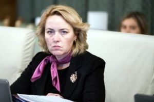Carmen Dan loveşte din nou: PUŞCĂRIE pentru AMENZI CONTRAVENŢIONALE neplătite!