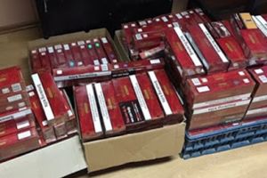 Zeci de mii de pachete cu tigari de contrabanda confiscate de politistii de frontiera, langa Timisoara