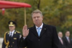 Klaus Iohannis a făcut sesizare la CCR privind pensia specială a lui Victor Ciorbea