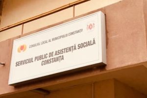 Surprize pentru seniorii din Constanta de Ziua Dobrogei la pavilioanele pentru pensionari din municipiul Constanta