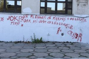 Strigătul unei generaţii: „Aţi uitat ce e aia educaţie!”