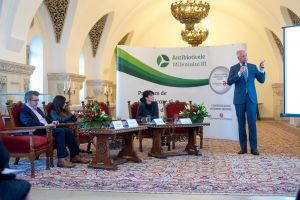 Antibioticele Mileniului III – dezbatere cu participare internaţională