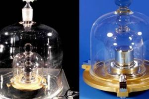 Etalonul KILOGRAMULUI din 1889 va fi ÎNLOCUIT