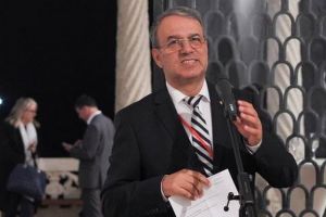 Senatorul Chitac despre plecarea lui Negrescu din Guvernul Dancila - Demisie de fronda!“