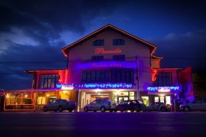 Distrează-te de revelion împreuna cu prietenii tăi la Resort Paradis