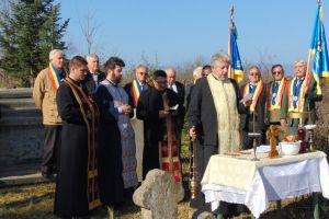 Urna cu pământ din Gorjul eroic a plecat de la Rasoviţa către Catedrala Încoronării din Alba Iulia