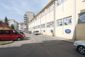 Joi intră în vigoare modificările de trafic din jurul magazinului Şugaş  Strada Tavaszi Sándor va avea sens unic dinspre magazinul Jysk, spre zona centrală